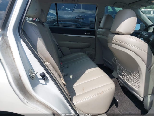 46089236 :رقم المزاد ، 4S4BRCAC3B3431132 vin ، 2011 Subaru Outback 2.5i مزاد بيع