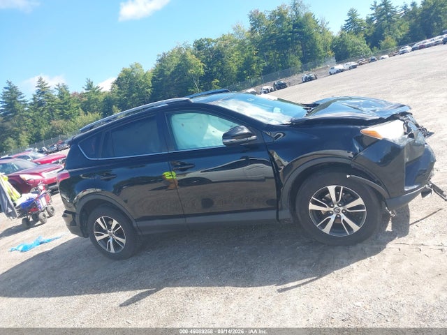 2T3RFREV0HW681007 Toyota Rav4 Xle