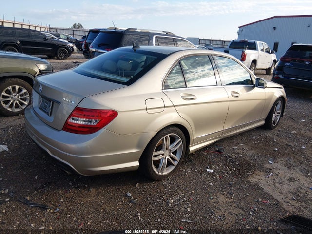 Продажа на аукционе авто 2012 Mercedes-benz C 300 Sport 4matic, vin: WDDGF8BB1CR194957, номер лота: 46089285