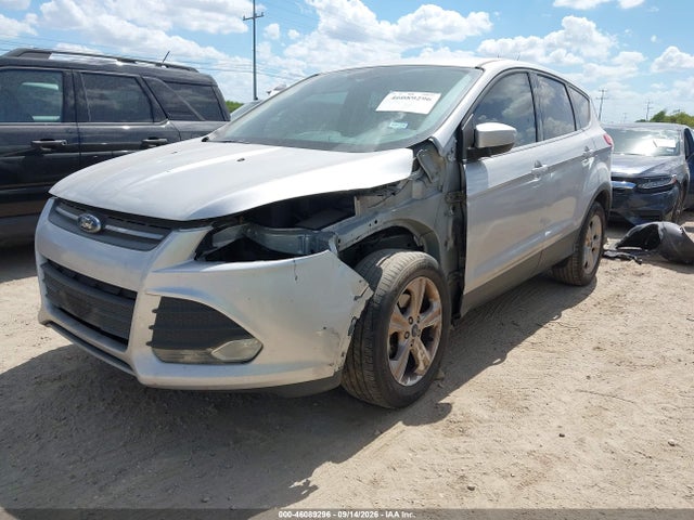 46089296 :رقم المزاد ، 1FMCU0G79GUA38572 vin ، 2016 Ford Escape Se مزاد بيع