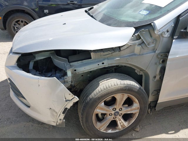 46089296 :رقم المزاد ، 1FMCU0G79GUA38572 vin ، 2016 Ford Escape Se مزاد بيع