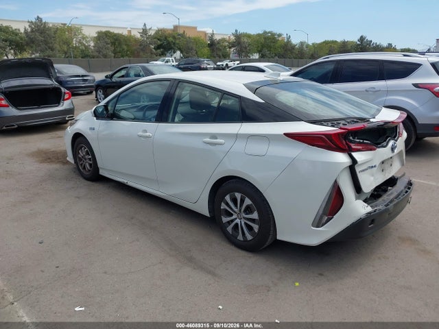 Продаж на аукціоні авто 2020 Toyota Prius Prime Le, vin: JTDKARFP9L3162422, номер лоту: 46089315