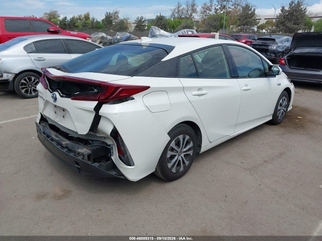 Продаж на аукціоні авто 2020 Toyota Prius Prime Le, vin: JTDKARFP9L3162422, номер лоту: 46089315