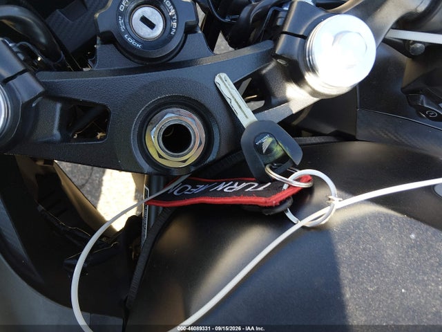 46089331 :رقم المزاد ، MLHRC7457G5200171 vin ، 2016 Honda Cbr650 Fa مزاد بيع