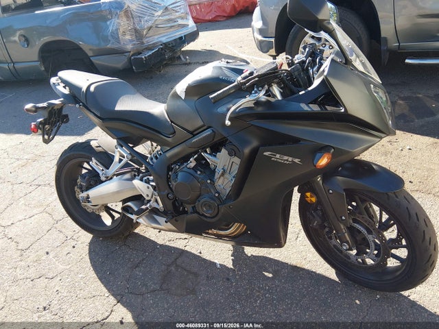 46089331 :رقم المزاد ، MLHRC7457G5200171 vin ، 2016 Honda Cbr650 Fa مزاد بيع