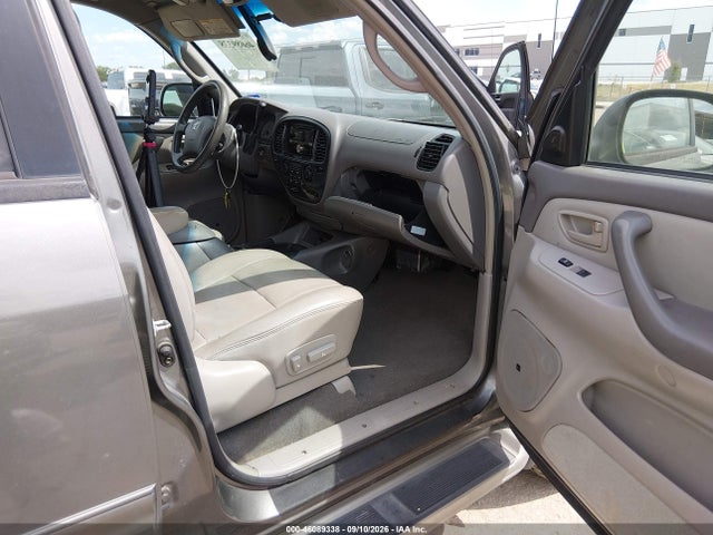 2004 Toyota Sequoia Sr5 V8 მანქანა იყიდება აუქციონზე, vin: 5TDZT34A34S226152, აუქციონის ნომერი: 46089338