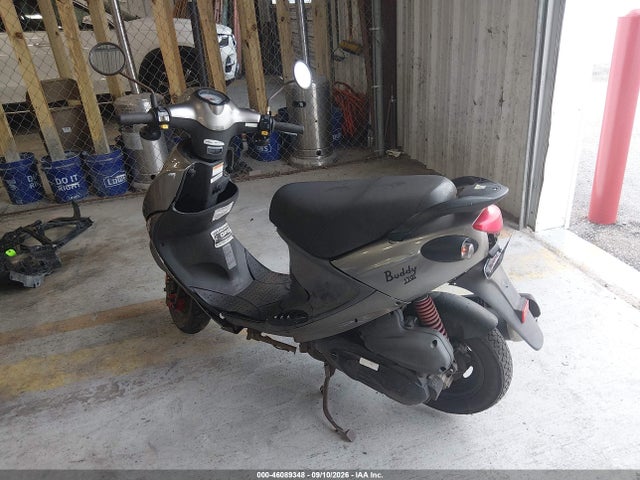 Genuine Scooter Co. Buddy 170i 2017 RFVPAC905H1003617 Image 13
