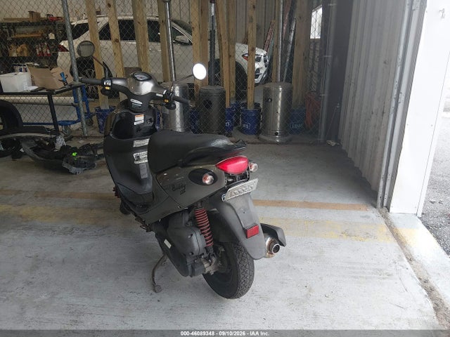 Genuine Scooter Co. Buddy 170i 2017 RFVPAC905H1003617 Image 6