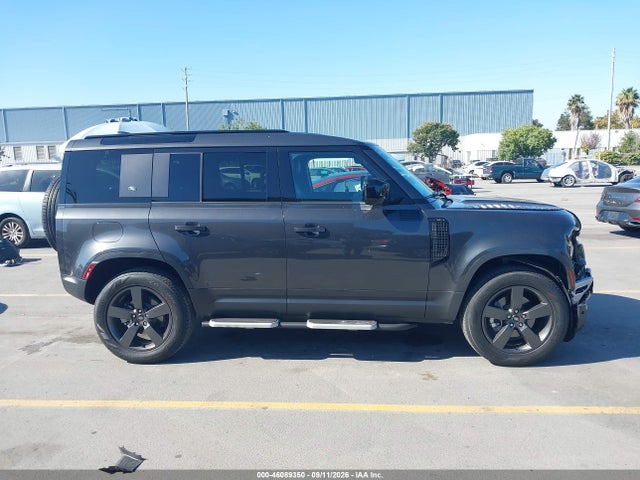 Продажа на аукционе авто 2023 Land Rover Defender 110 S, vin: SALEJ7EX7P2235746, номер лота: 46089350