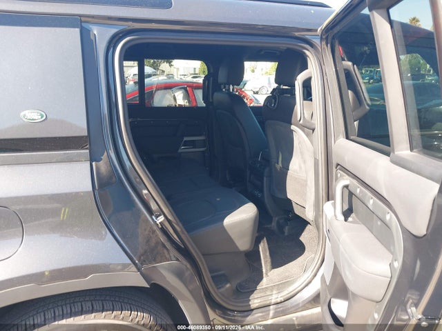 Продажа на аукционе авто 2023 Land Rover Defender 110 S, vin: SALEJ7EX7P2235746, номер лота: 46089350