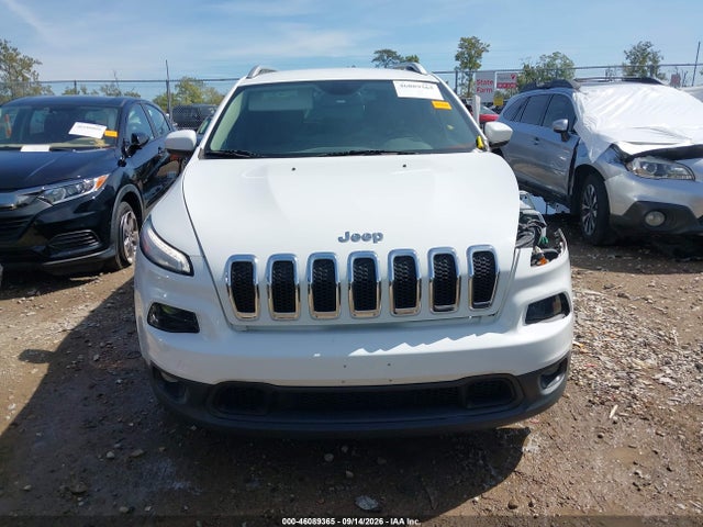 46089365 :رقم المزاد ، 1C4PJLCB1HW616938 vin ، 2017 Jeep Cherokee Latitude Fwd مزاد بيع