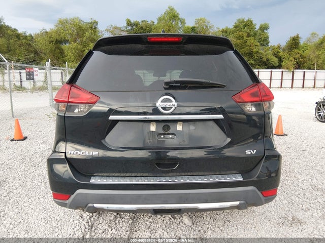 46089424 :رقم المزاد ، 5N1AT2MT6JC847256 vin ، 2018 Nissan Rogue Sv مزاد بيع