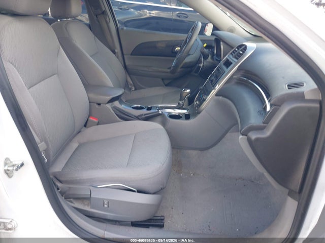 Продажа на аукционе авто 2015 Chevrolet Malibu Ls, vin: 1G11B5SL2FF327789, номер лота: 46089435