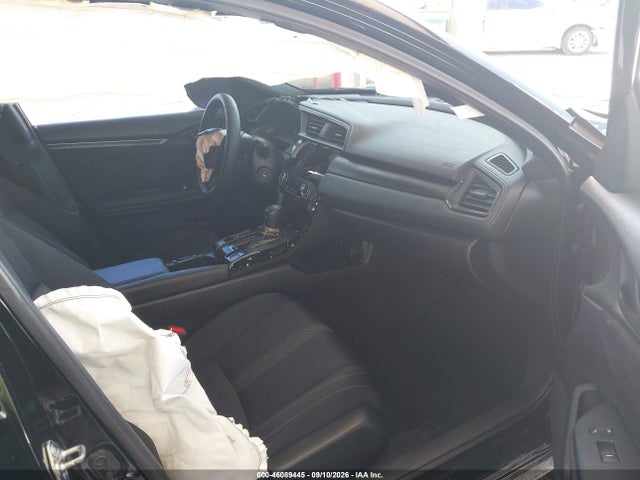 Продажа на аукционе авто 2017 Honda Civic Lx, vin: 19XFC2F58HE001934, номер лота: 46089445