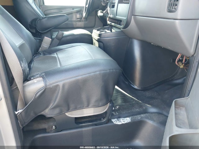 Продажа на аукционе авто 2005 Chevrolet Express, vin: 1GCFG15T151211823, номер лота: 46089463
