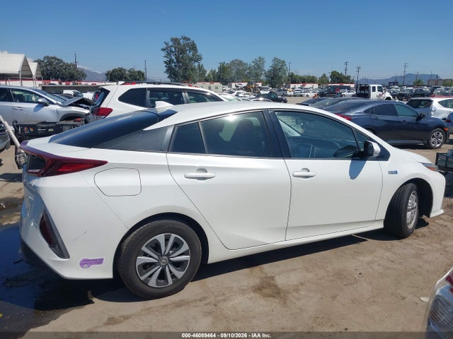 Продажа на аукционе авто 2019 Toyota Prius Prime Premium, vin: JTDKARFP4K3116186, номер лота: 46089464