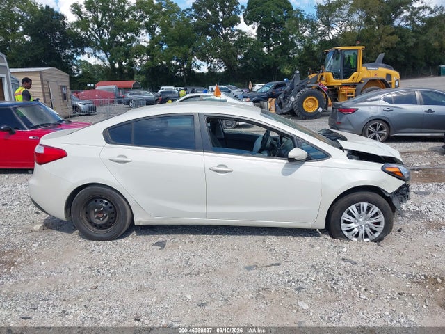 Продаж на аукціоні авто 2015 Kia Forte Lx, vin: KNAFK4A63F5374710, номер лоту: 46089497