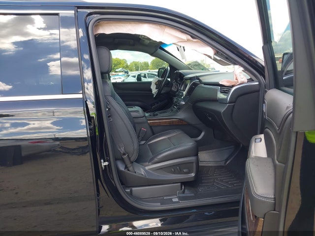 46089528 :رقم المزاد ، 1GNSCHKC6KR356304 vin ، 2019 Chevrolet Suburban Lt مزاد بيع