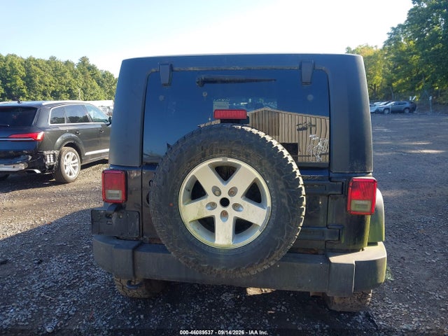46089537 :رقم المزاد ، 1J4BA3H16AL201481 vin ، 2010 Jeep Wrangler Unlimited Sport مزاد بيع