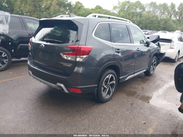 46089552 :رقم المزاد ، JF2SKARC1NH525200 vin ، 2022 Subaru Forester Touring مزاد بيع