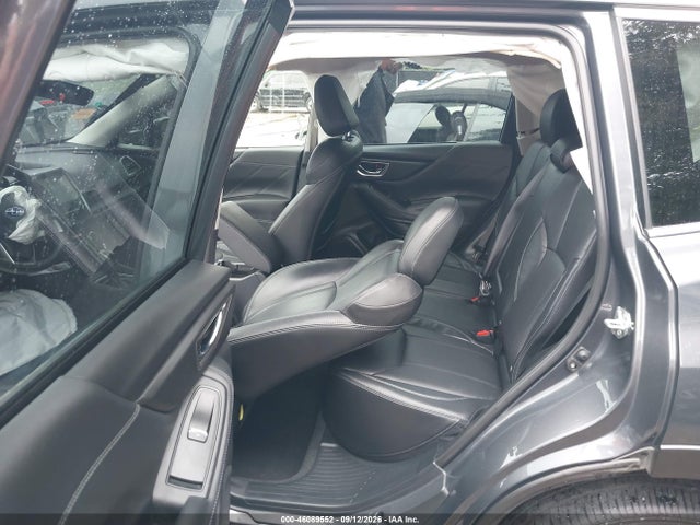 46089552 :رقم المزاد ، JF2SKARC1NH525200 vin ، 2022 Subaru Forester Touring مزاد بيع