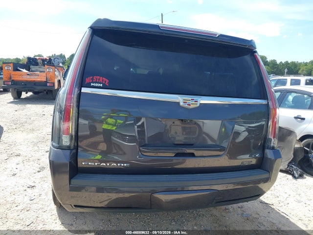 46089632 :رقم المزاد ، 1GYS4HKJ7JR260551 vin ، 2018 Cadillac Escalade Esv Luxury مزاد بيع