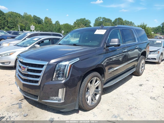 46089632 :رقم المزاد ، 1GYS4HKJ7JR260551 vin ، 2018 Cadillac Escalade Esv Luxury مزاد بيع