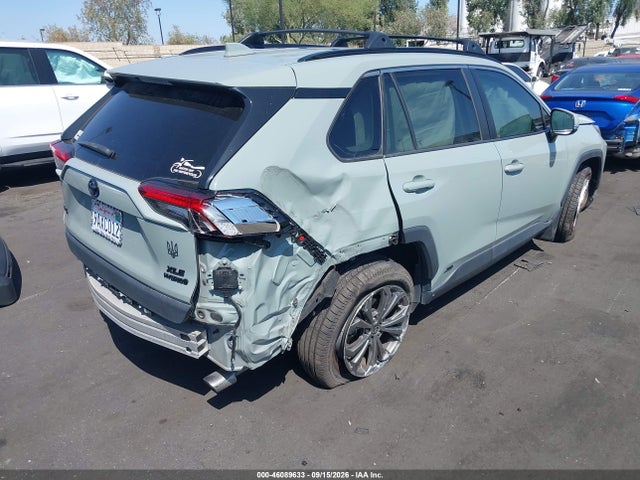 4T3B6RFV3NU074899 Toyota Rav4 Hybrid Xle Premium