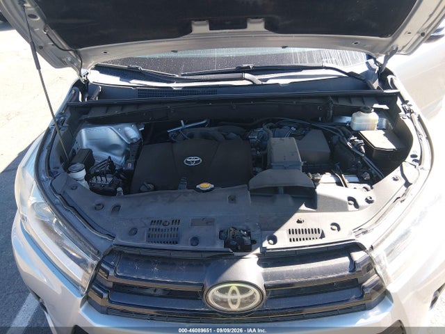 Toyota Highlander Se 2017 5TDKZRFH4HS188918 Image 10