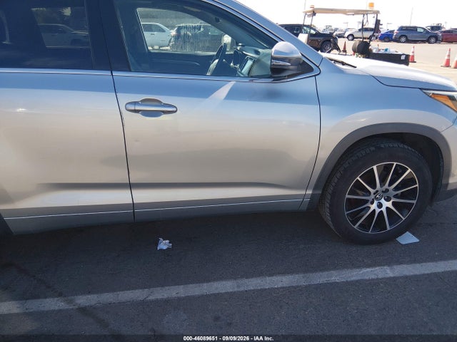 5TDKZRFH4HS188918 Toyota Highlander Se