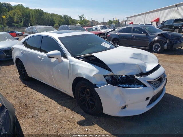 46089789 :رقم المزاد ، JTHBK1GGXF2161365 vin ، 2015 Lexus Es 350 مزاد بيع