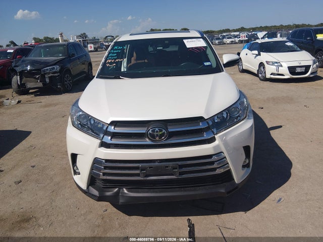 Продаж на аукціоні авто 2019 Toyota Highlander Limited Platinum, vin: 5TDDZRFH5KS714540, номер лоту: 46089796