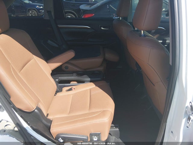 Продаж на аукціоні авто 2019 Toyota Highlander Limited Platinum, vin: 5TDDZRFH5KS714540, номер лоту: 46089796