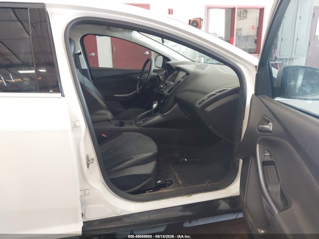 1FADP3N27EL175916 Ford Focus Titanium