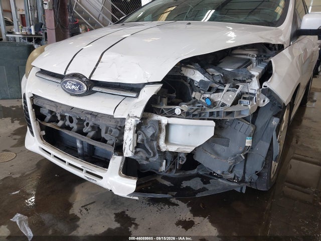 1FADP3N27EL175916 Ford Focus Titanium