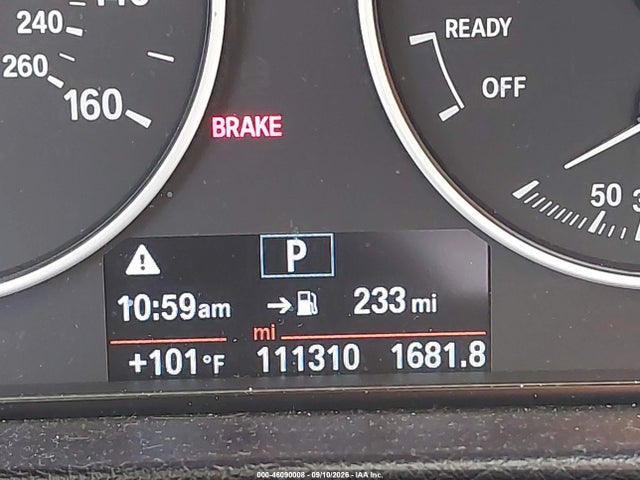 BMW 320i 2016 WBA8E1G58GNT37425 Image 15