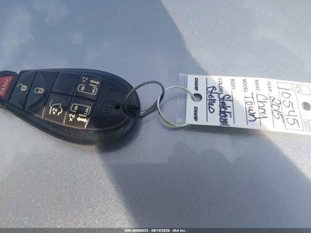 46090022 :رقم المزاد ، 2C4RC1BG4FR544322 vin ، 2015 Chrysler Town & Country Touring مزاد بيع