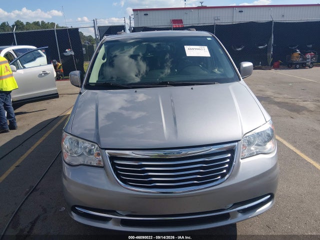 46090022 :رقم المزاد ، 2C4RC1BG4FR544322 vin ، 2015 Chrysler Town & Country Touring مزاد بيع