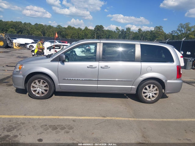 46090022 :رقم المزاد ، 2C4RC1BG4FR544322 vin ، 2015 Chrysler Town & Country Touring مزاد بيع