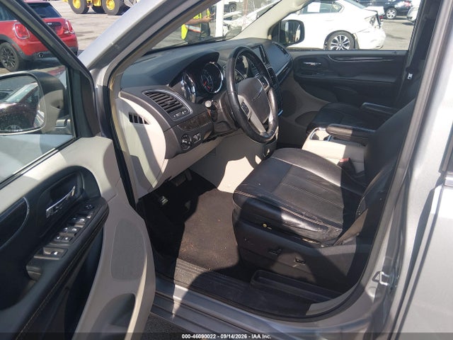 46090022 :رقم المزاد ، 2C4RC1BG4FR544322 vin ، 2015 Chrysler Town & Country Touring مزاد بيع