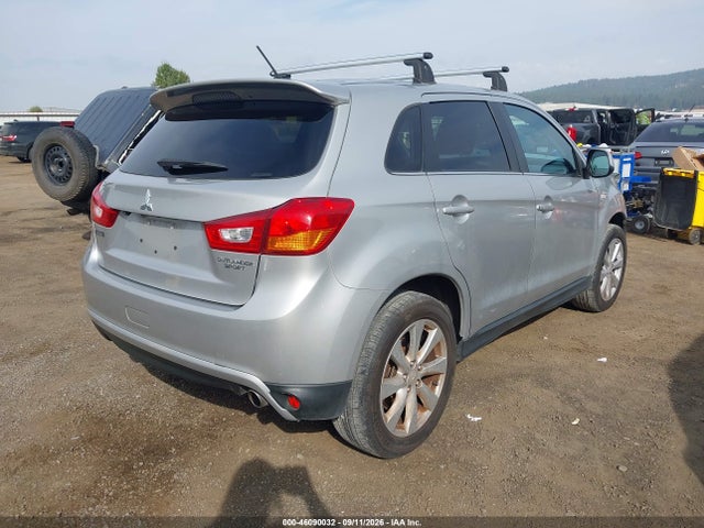 Продажа на аукционе авто 2015 Mitsubishi Outlander Sport Se, vin: 4A4AR4AU5FE055311, номер лота: 46090032