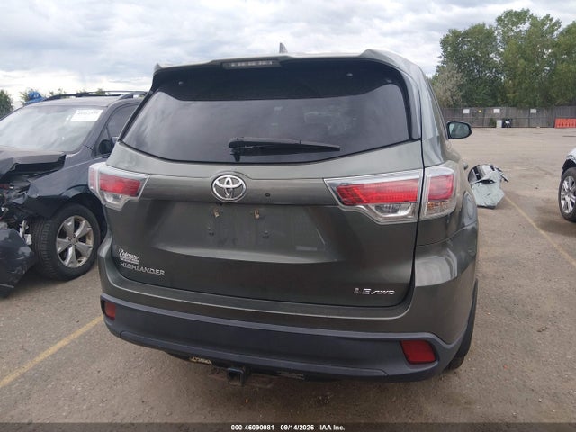 46090081 :رقم المزاد ، 5TDBKRFH6FS092077 vin ، 2015 Toyota Highlander Le Plus V6 مزاد بيع