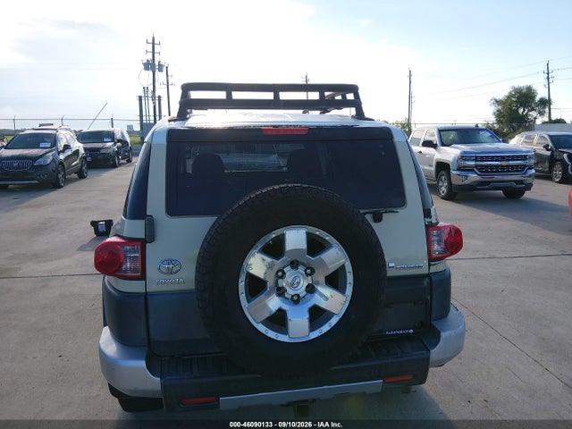 46090133 :رقم المزاد ، JTEZU11F58K006800 vin ، 2008 Toyota Fj Cruiser مزاد بيع