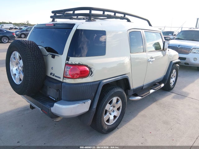 46090133 :رقم المزاد ، JTEZU11F58K006800 vin ، 2008 Toyota Fj Cruiser مزاد بيع