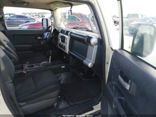 46090133 :رقم المزاد ، JTEZU11F58K006800 vin ، 2008 Toyota Fj Cruiser مزاد بيع