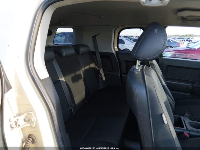 46090133 :رقم المزاد ، JTEZU11F58K006800 vin ، 2008 Toyota Fj Cruiser مزاد بيع