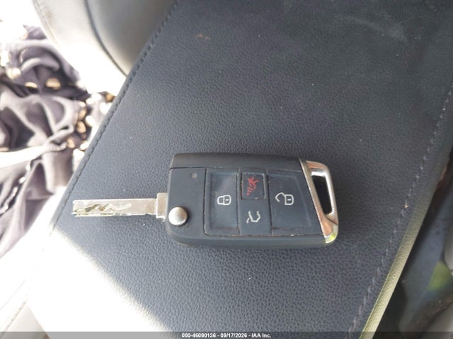 46090136 :رقم المزاد ، 3VV3B7AX9JM035499 vin ، 2018 Volkswagen Tiguan 2.0t Se/2.0t Sel مزاد بيع