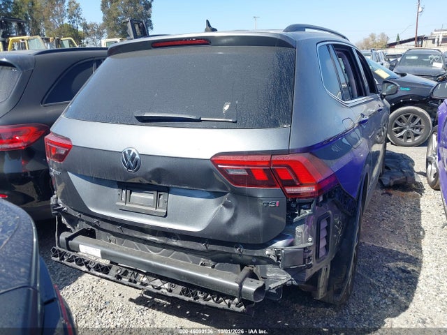 46090136 :رقم المزاد ، 3VV3B7AX9JM035499 vin ، 2018 Volkswagen Tiguan 2.0t Se/2.0t Sel مزاد بيع
