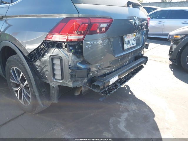 46090136 :رقم المزاد ، 3VV3B7AX9JM035499 vin ، 2018 Volkswagen Tiguan 2.0t Se/2.0t Sel مزاد بيع