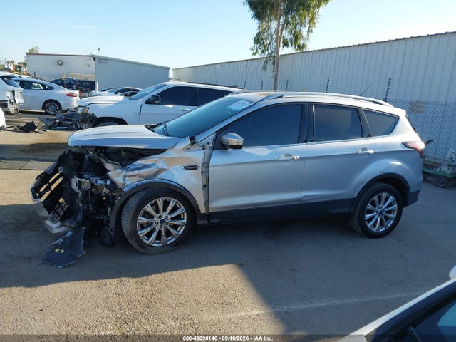 Ford Escape Titanium 2017 1FMCU0J97HUA94974 Image 16